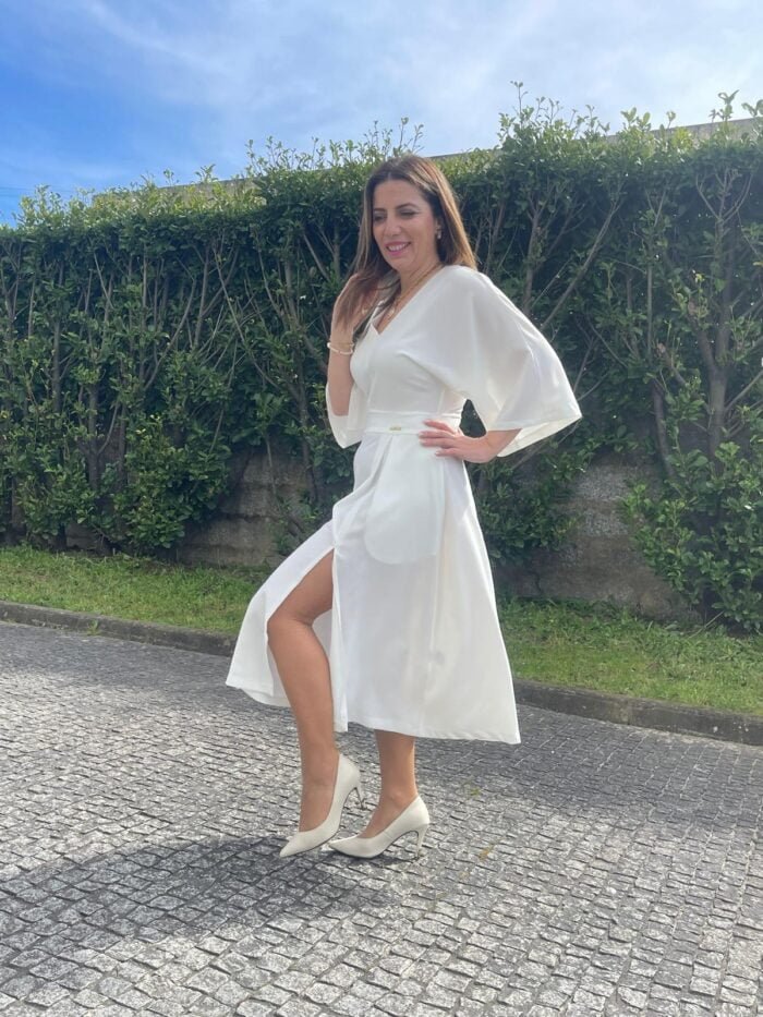 VESTIDO COM DECOTE EM V - Image 2