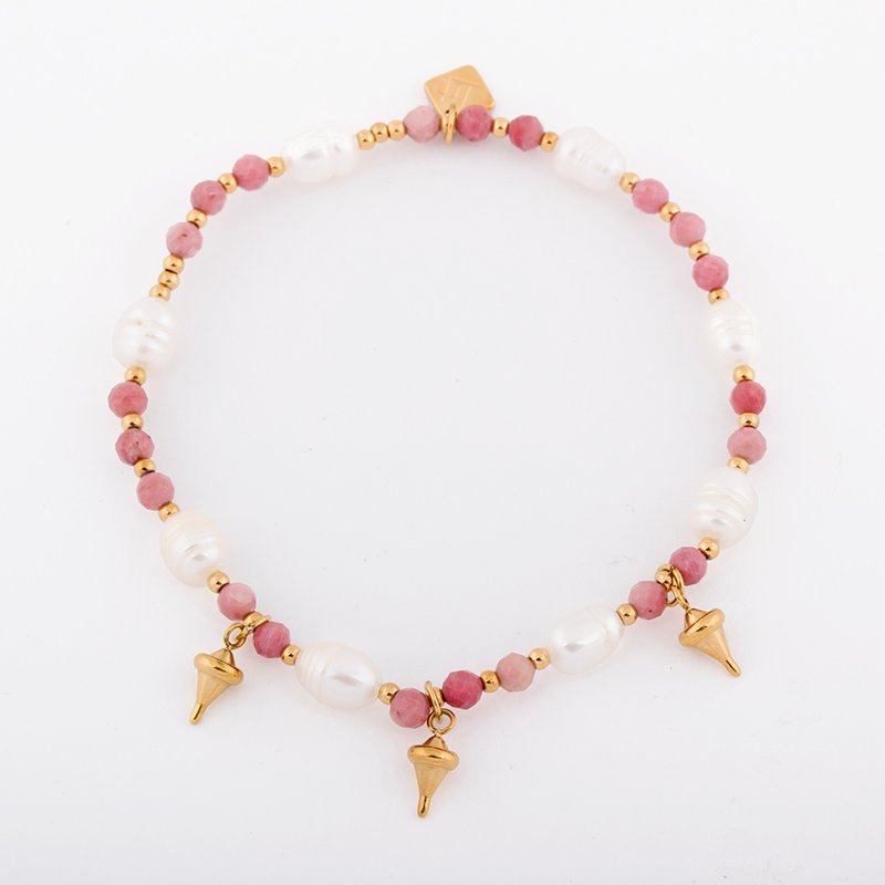 PULSEIRA COM PÉROLAS E PENDENTES