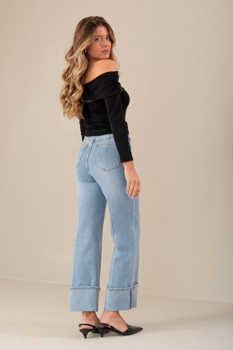 JEANS WIDE LEG COM DOBRA