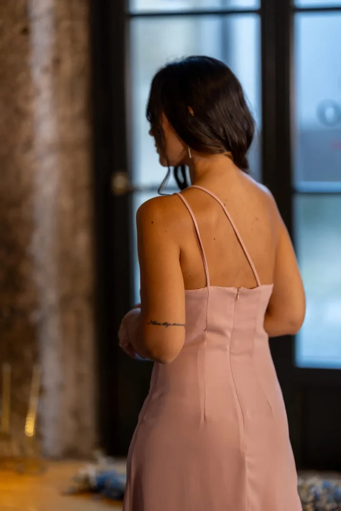 VESTIDO FLUÍDO COM FOLHO DELICADO - Image 3