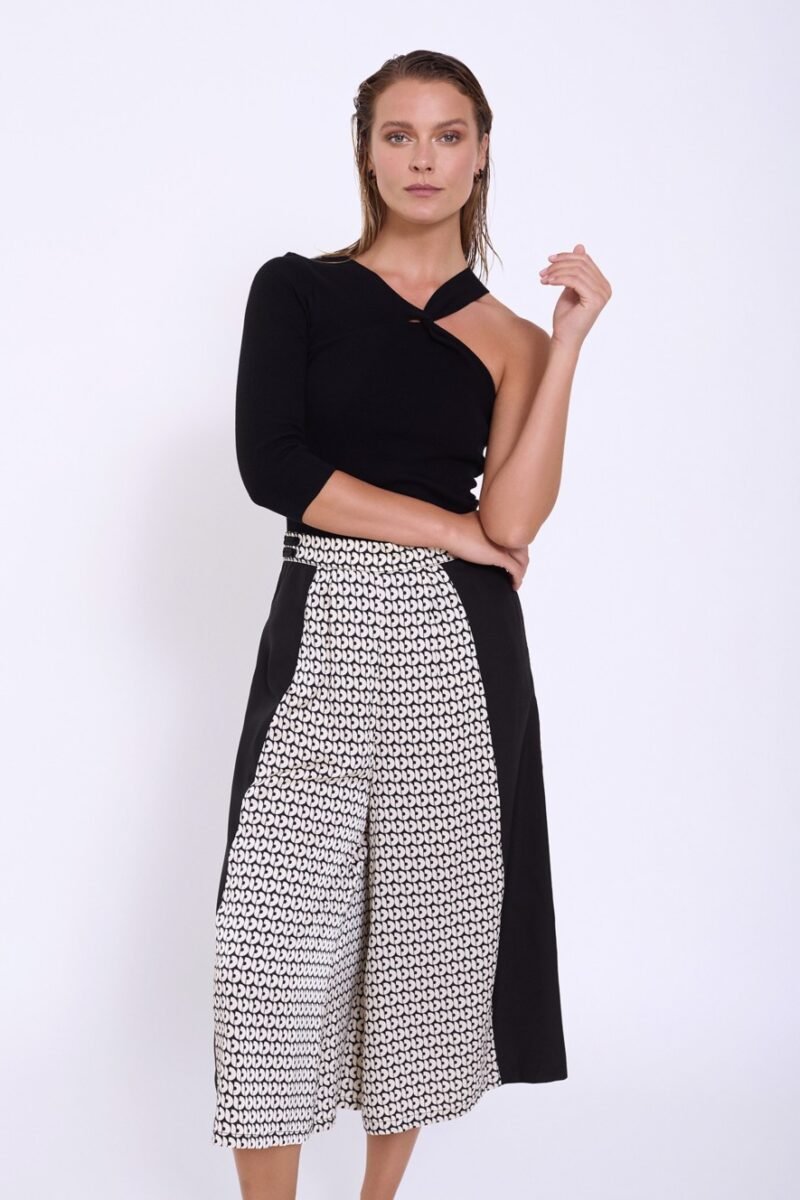 CALÇA CROPPED ACETINADA ESTAMPADA