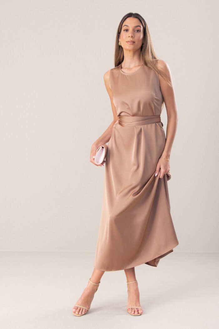 VESTIDO CLÁSSICO MIDI ACETINADO