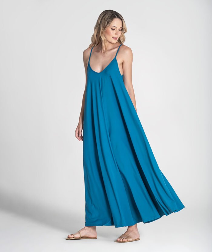 VESTIDO COM ALÇAS AJUSTÁVEIS