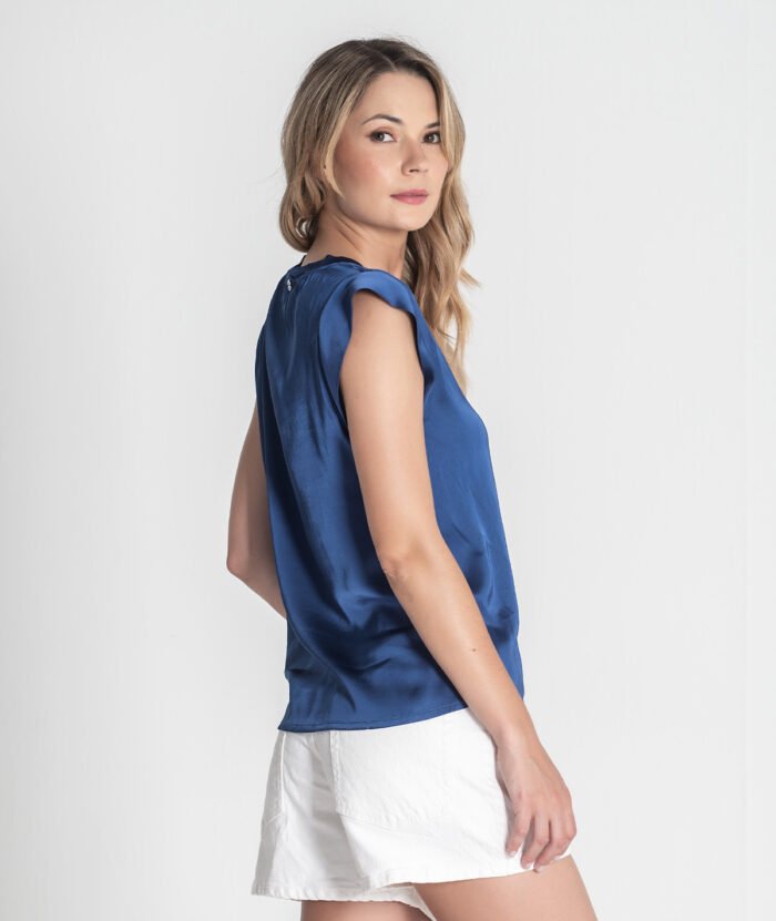 BLUSA ACETINADA COM DECOTE EM V - Image 3
