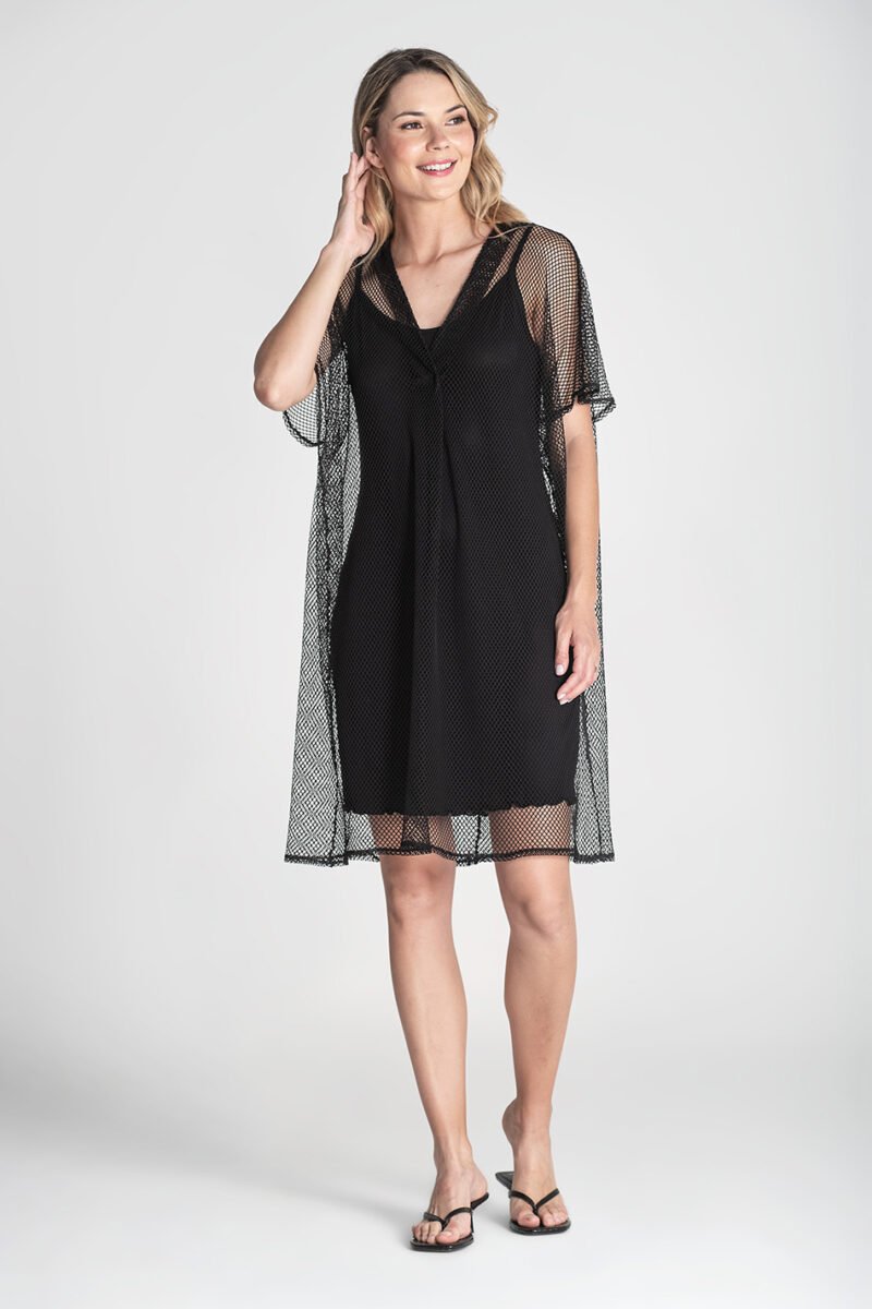VESTIDO CURTO PERFURADO