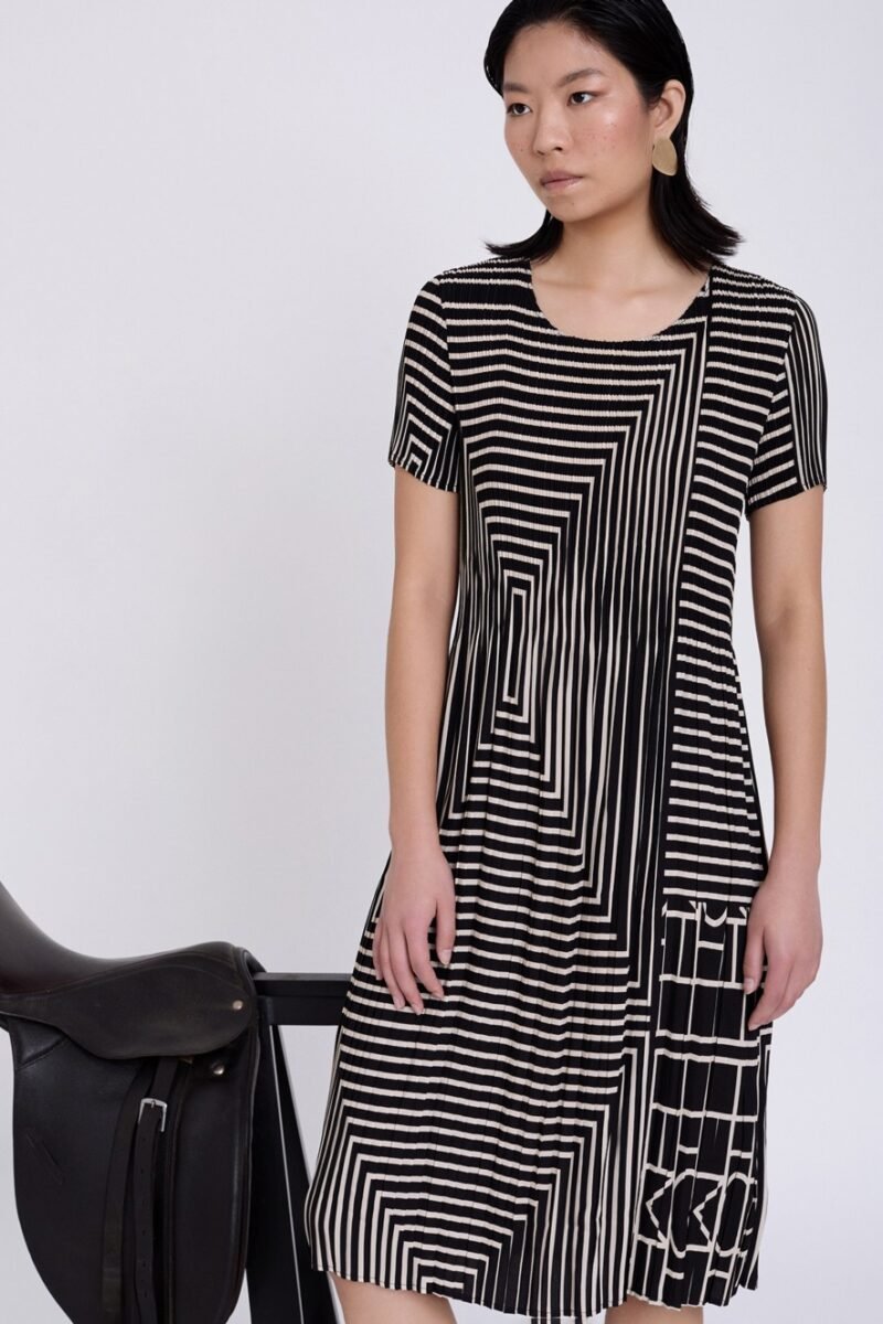 VESTIDO ESTAMPADO GEOMÉTRICO