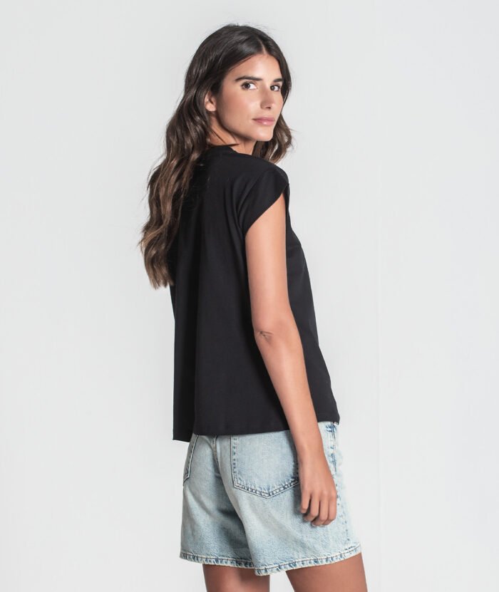 T-SHIRT COM BRILHANTES - Image 2