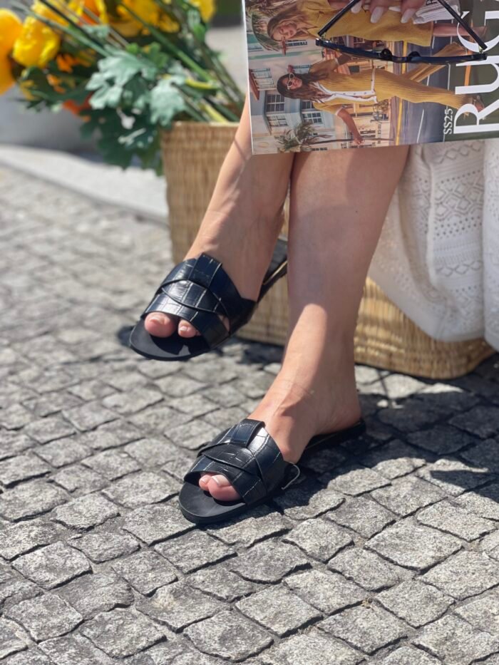 CHINELO RASO SINTÉTICO